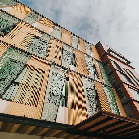 Surestay Plus Hotel By Best Western Ac Luxe Angeles City Экстерьер фото