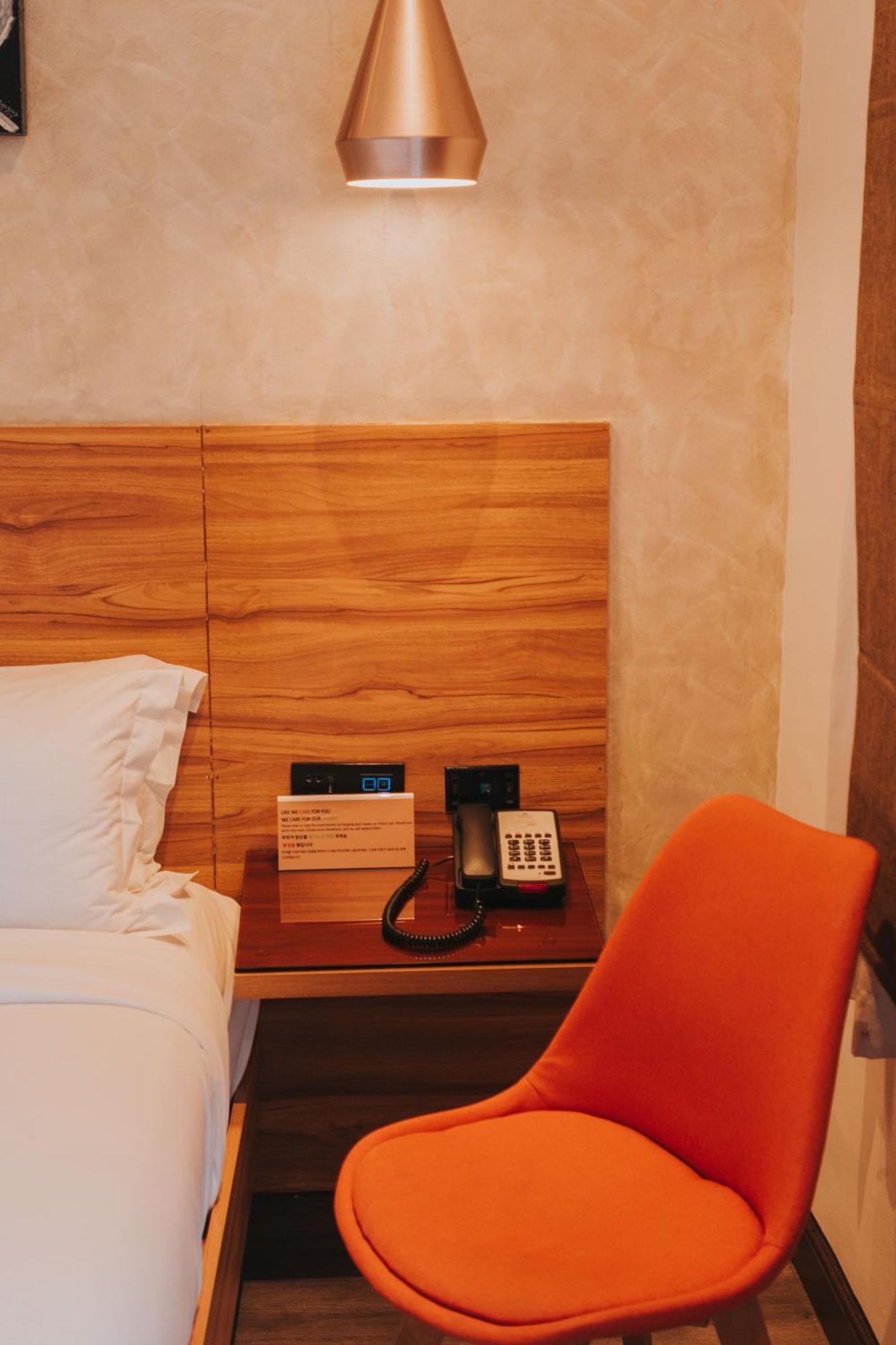 Surestay Plus Hotel By Best Western Ac Luxe Angeles City Экстерьер фото