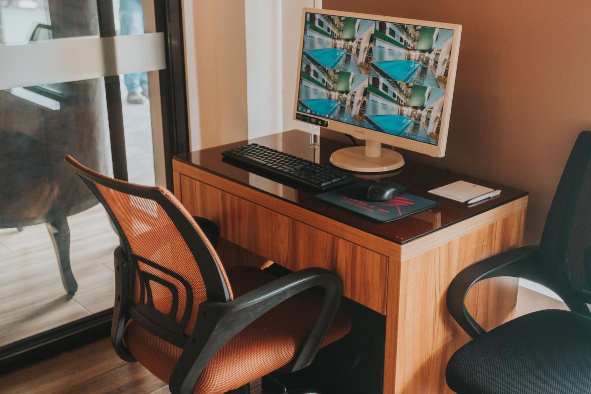 Surestay Plus Hotel By Best Western Ac Luxe Angeles City Экстерьер фото